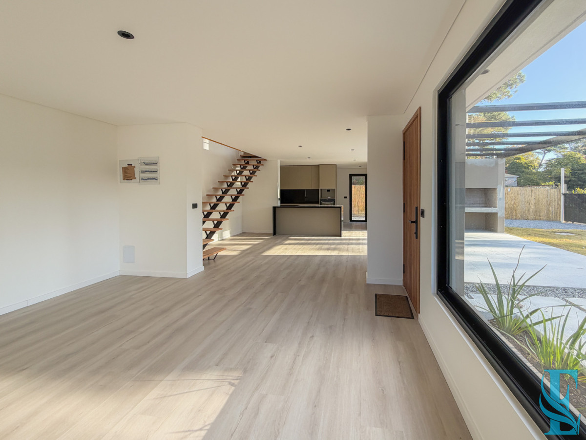 Casa ID.884 - Casa a estrenar en Barrio Córdoba, 3 dormitorios