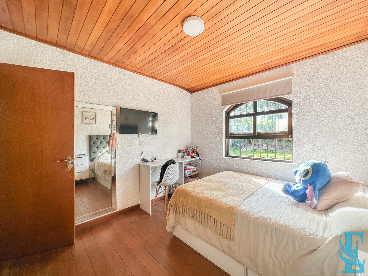 Casa ID.683 - Casa en Pinares, 3 dormitorios más dependencia
