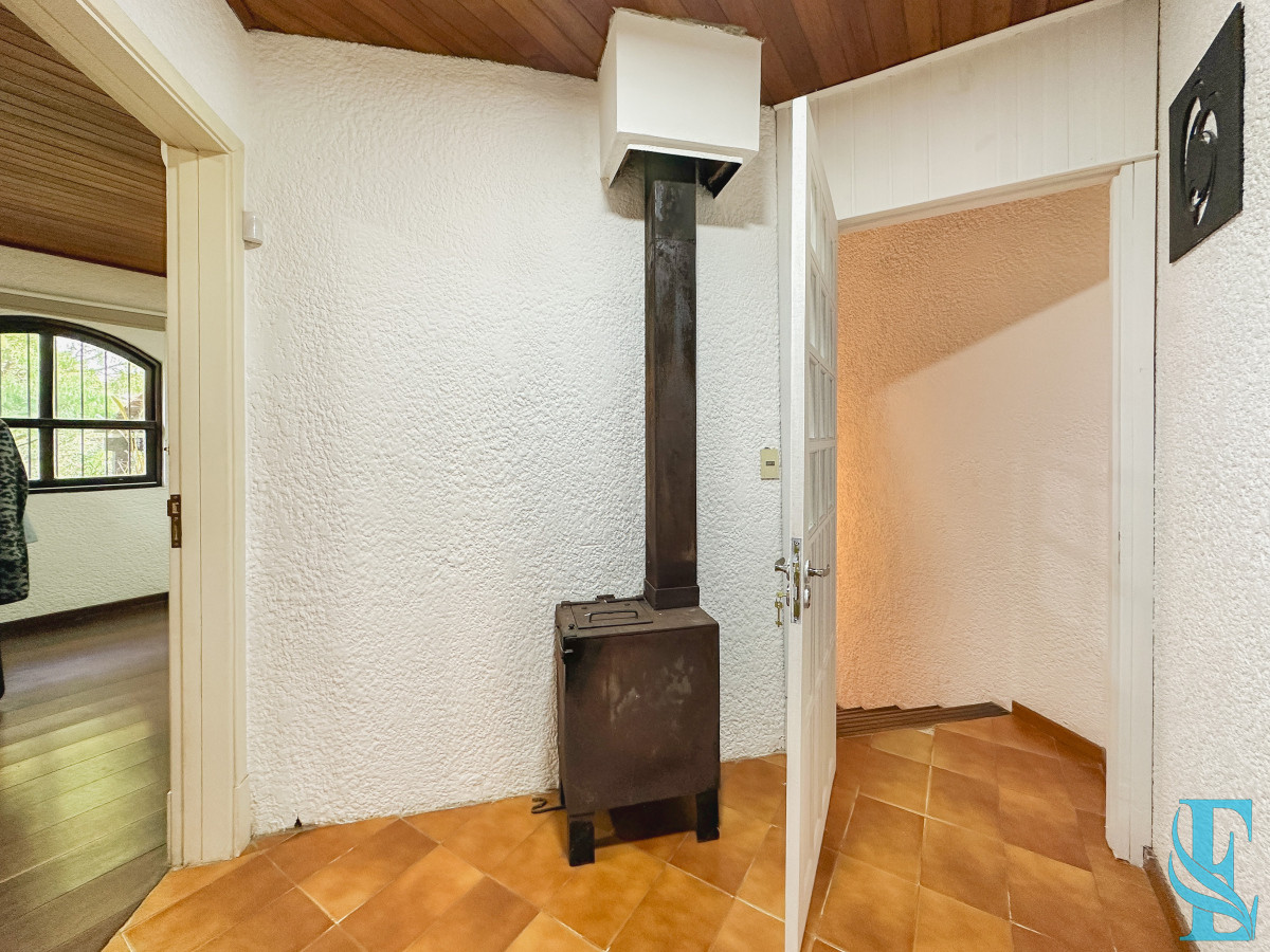 Casa ID.683 - Casa en Pinares, 3 dormitorios más dependencia