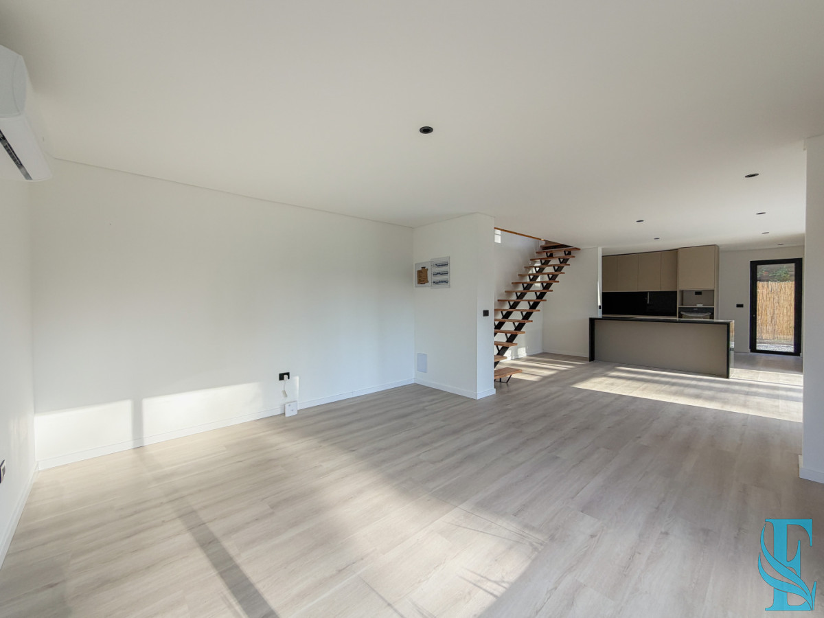 Casa ID.884 - Casa a estrenar en Barrio Córdoba, 3 dormitorios
