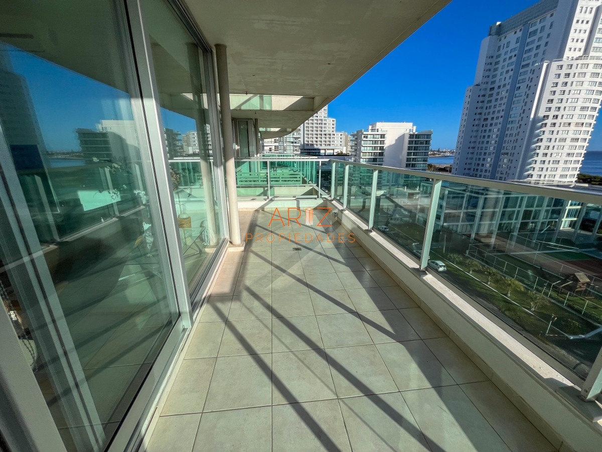 Apartamento ID.2131 - Apartamento en Mansa, 2 dormitorios y parrillero