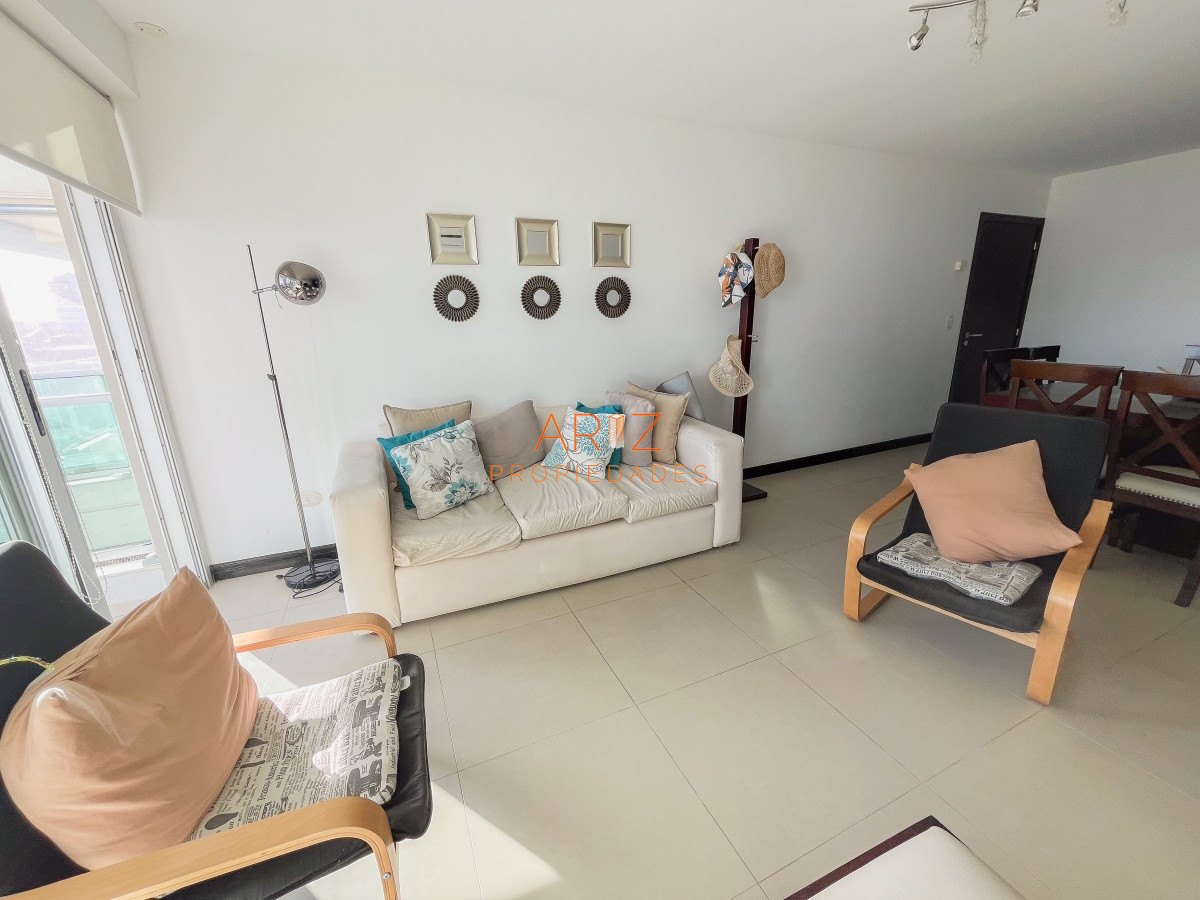 Apartamento ID.2131 - Apartamento en Mansa, 2 dormitorios y parrillero