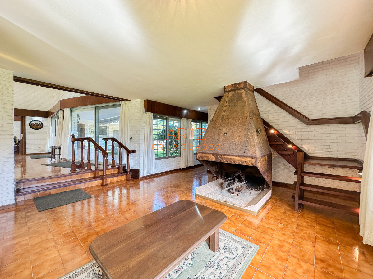 Casa ID.2168 - Casa en Mansa, 3 dormitorios y servicio