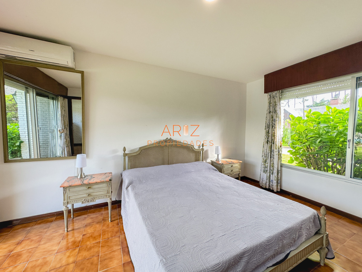 Casa ID.2168 - Casa en Mansa, 3 dormitorios y servicio