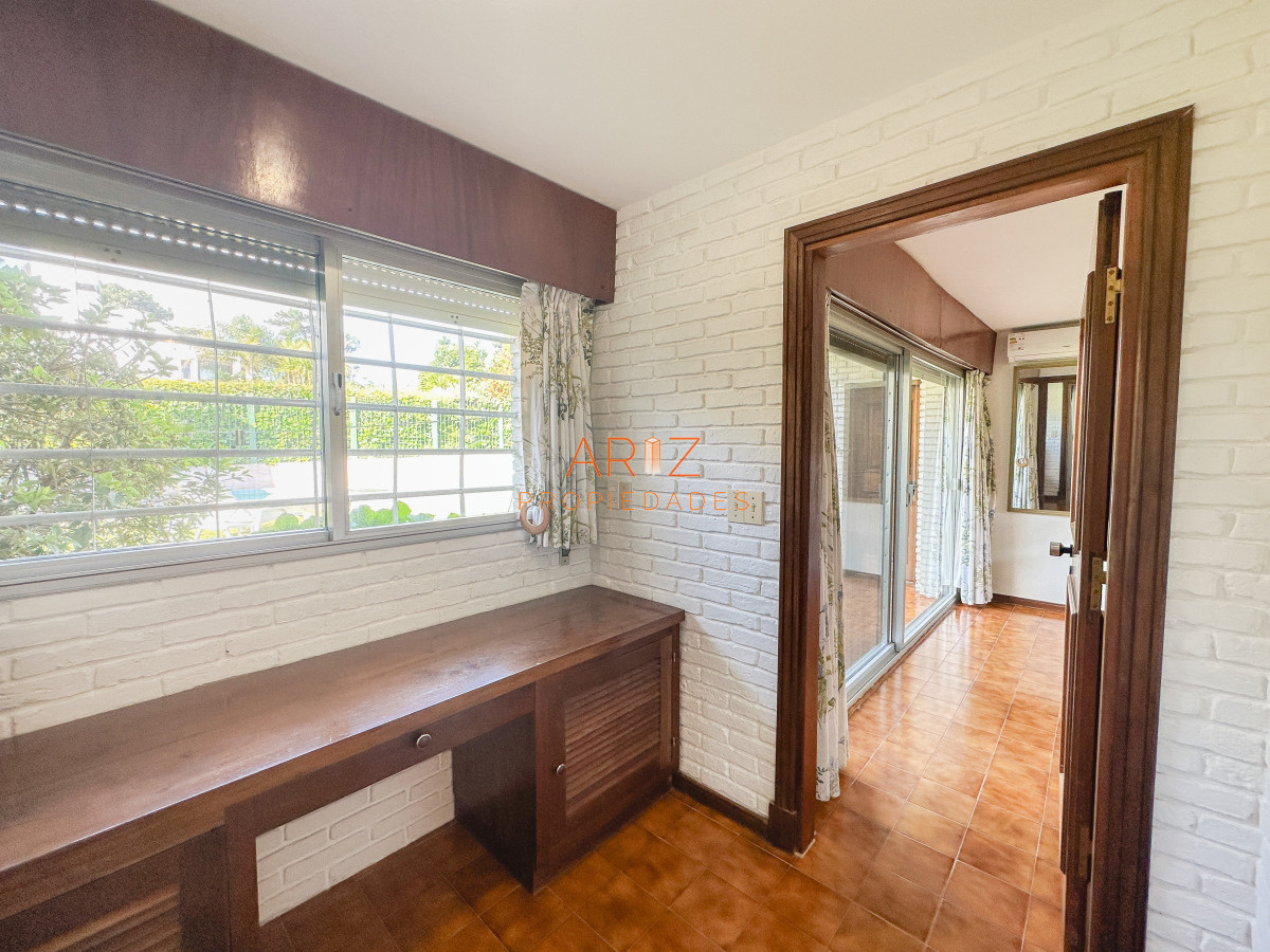 Casa ID.2168 - Casa en Mansa, 3 dormitorios y servicio