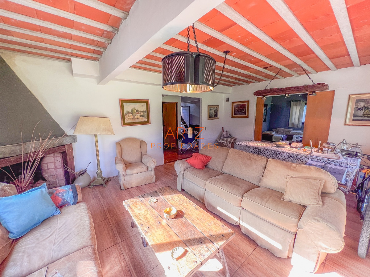 Casa ID.1968 - Casa en Barrio Córdoba, 5 dormitorios
