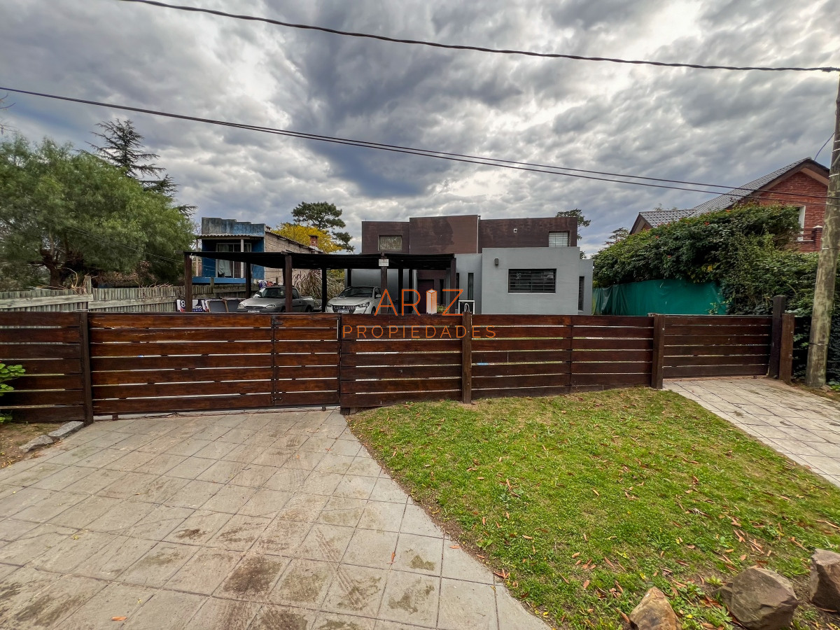 Casa ID.1968 - Casa en Barrio Córdoba, 5 dormitorios