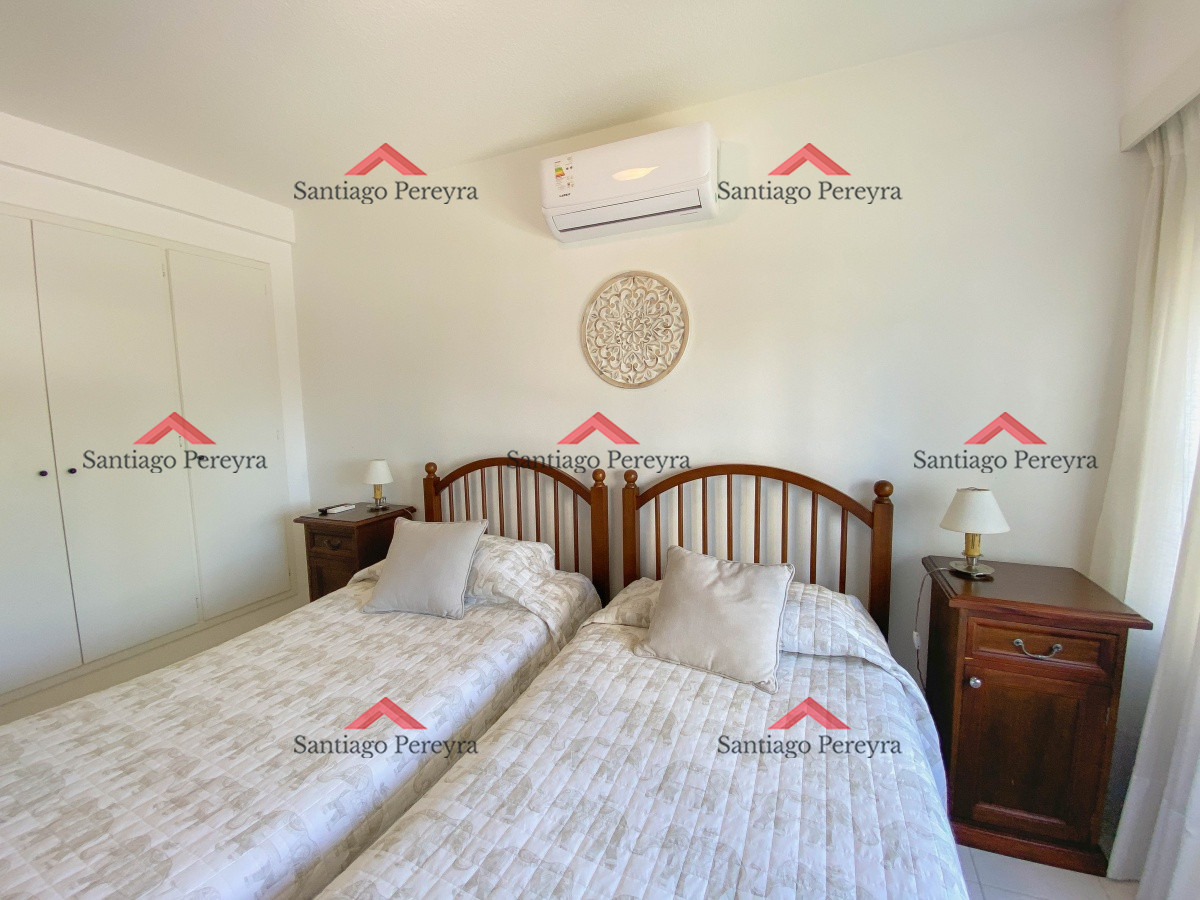 Apartamento ID.17099 - Oportunidad, Mansa, apartamento en primera linea de 3 dormitorios mas dependencia