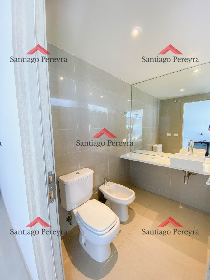Apartamento ID.12868 - Piso alto con vista brava, dos suites