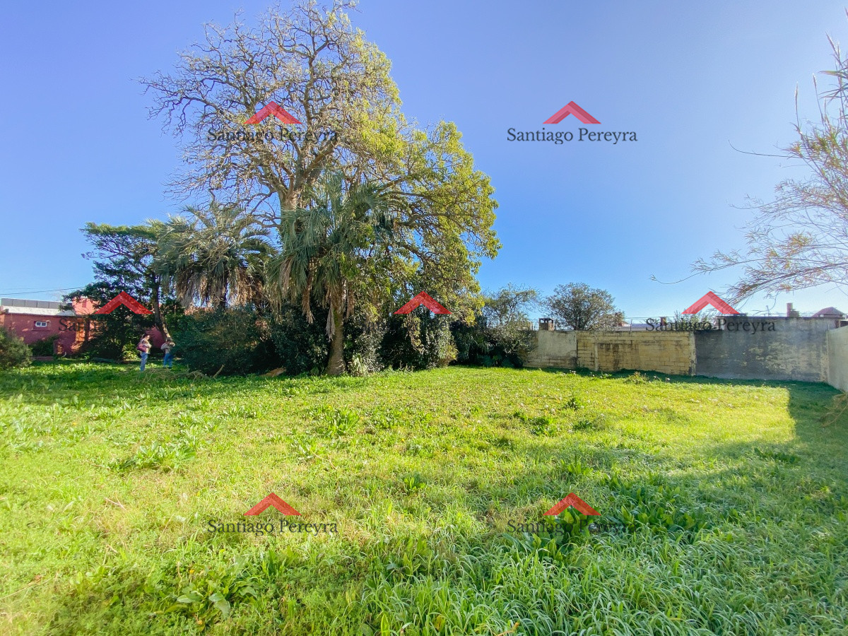 Terreno ID.13125 - Terreno con construcción a media cuadra de Av Lavalleja