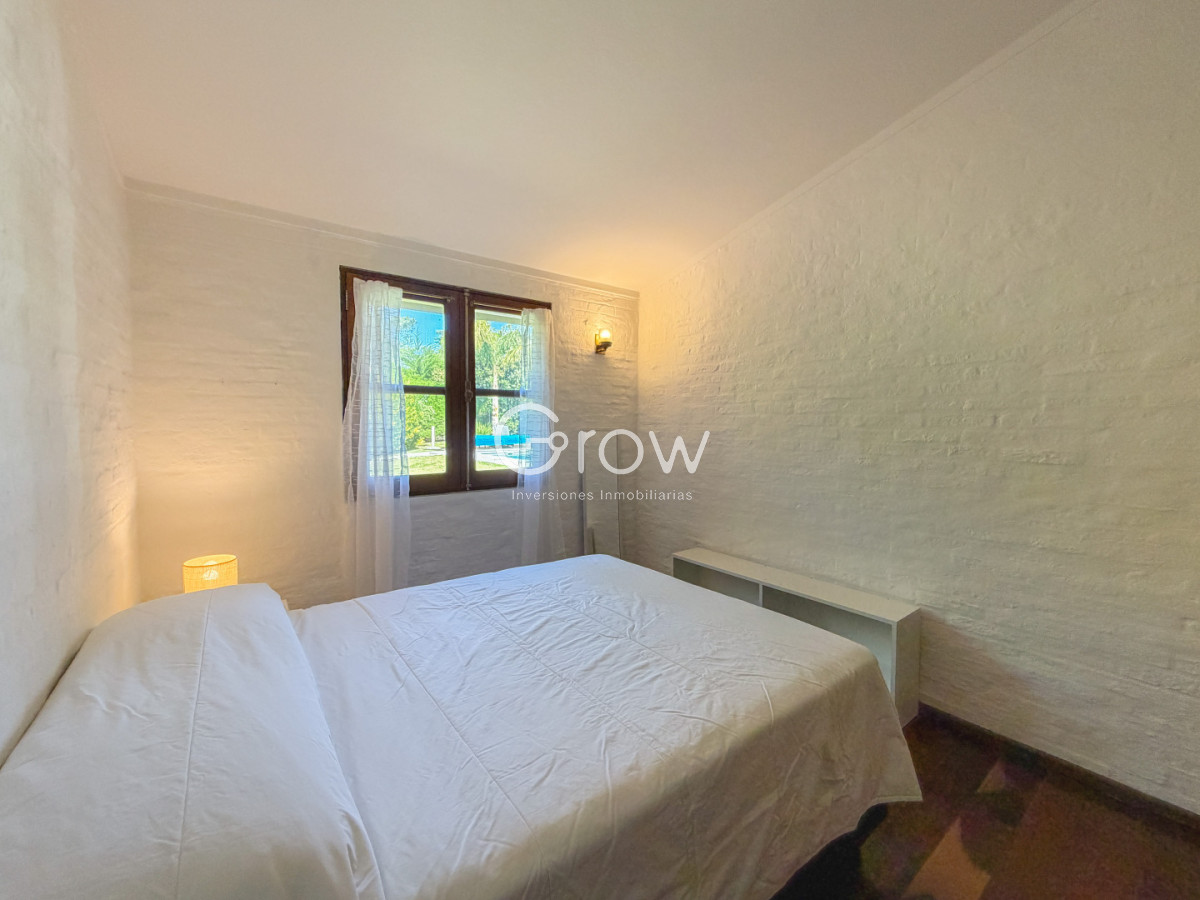 Casa ID.3290 - Casa en Pinares, 4 dormitorios y piscina climatizada