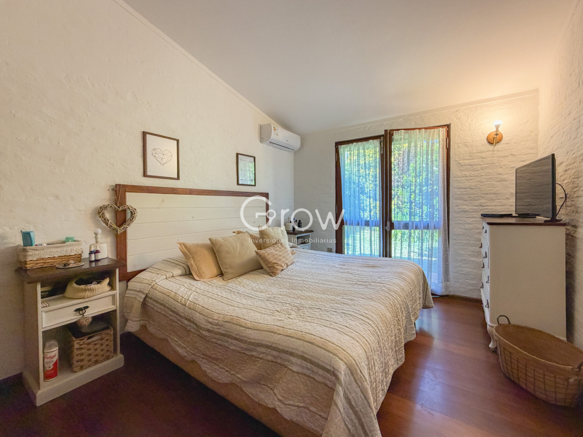 Casa ID.3290 - Casa en Pinares, 4 dormitorios y piscina climatizada