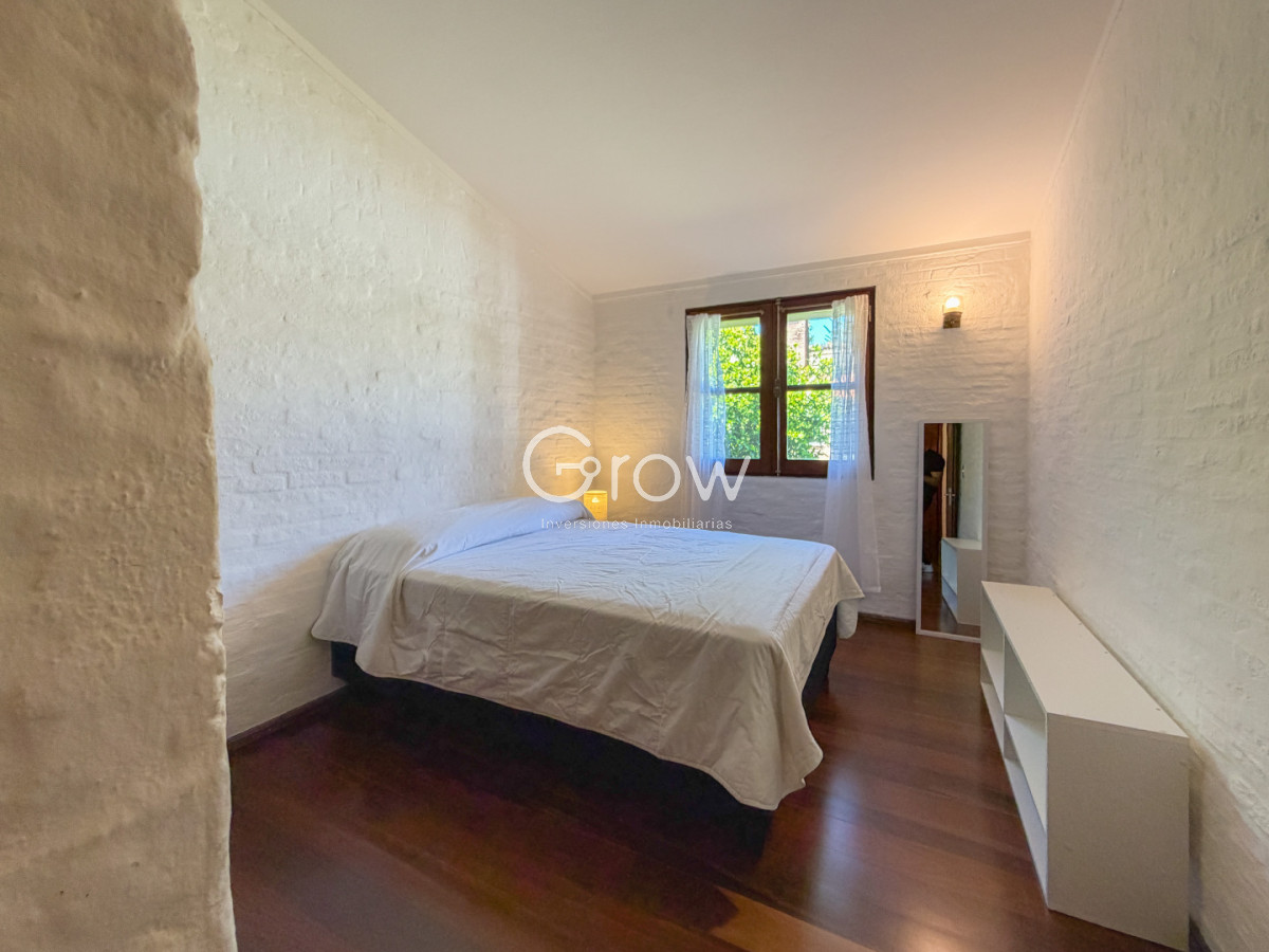 Casa ID.3290 - Casa en Pinares, 4 dormitorios y piscina climatizada