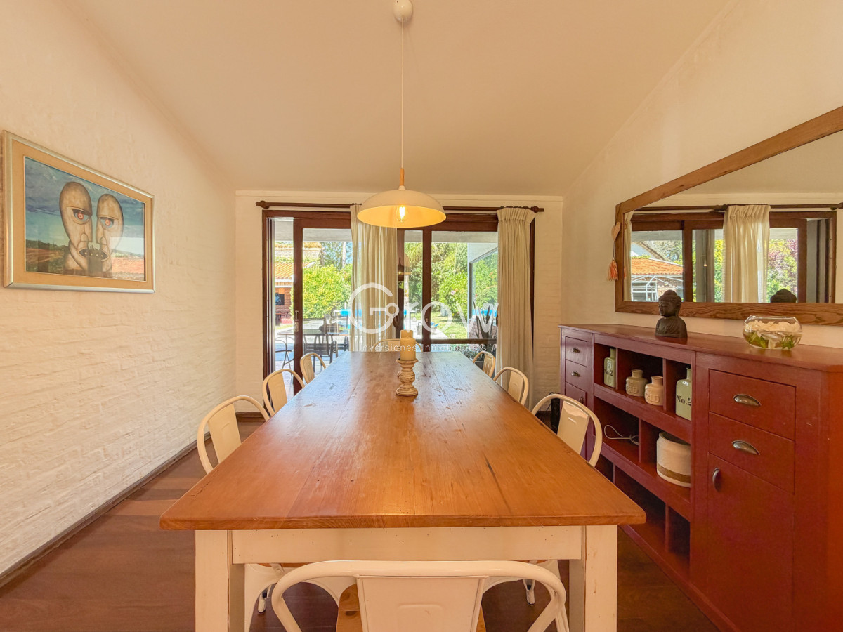 Casa ID.3290 - Casa en Pinares, 4 dormitorios y piscina climatizada