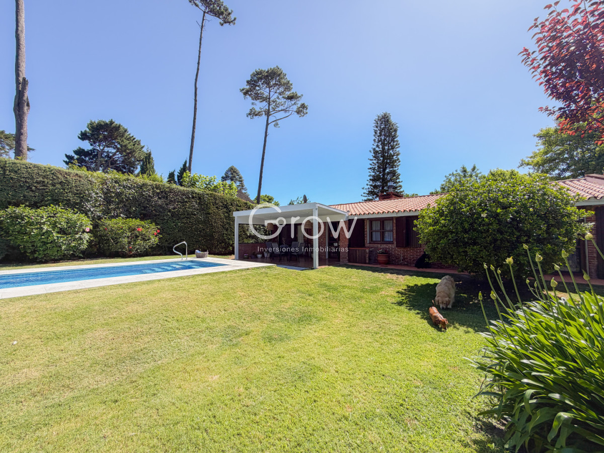 Casa ID.3290 - Casa en Pinares, 4 dormitorios y piscina climatizada