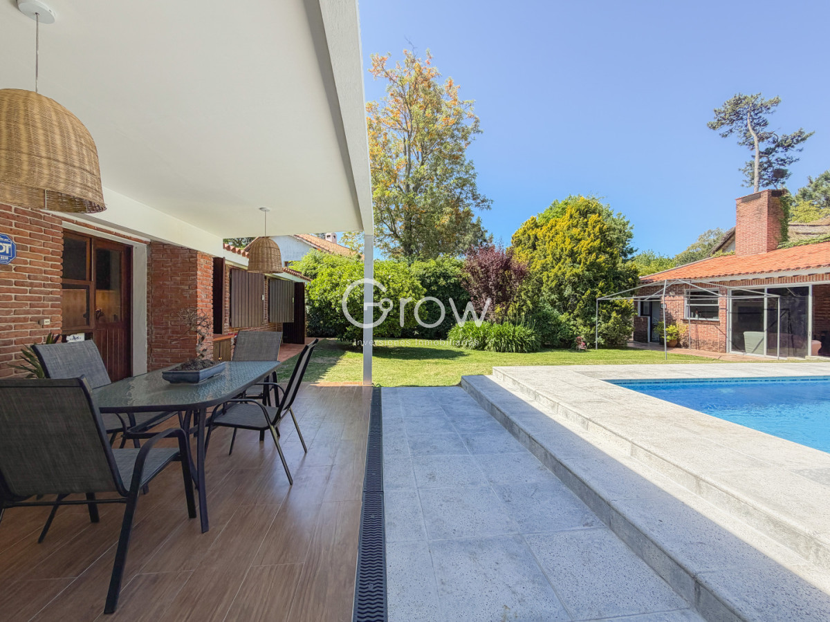 Casa ID.3290 - Casa en Pinares, 4 dormitorios y piscina climatizada