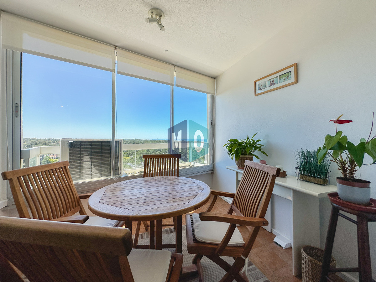 Apartamento ID.1092 - Apartamento en Roosevelt, piso alto, 2 dormitorios más dependencia