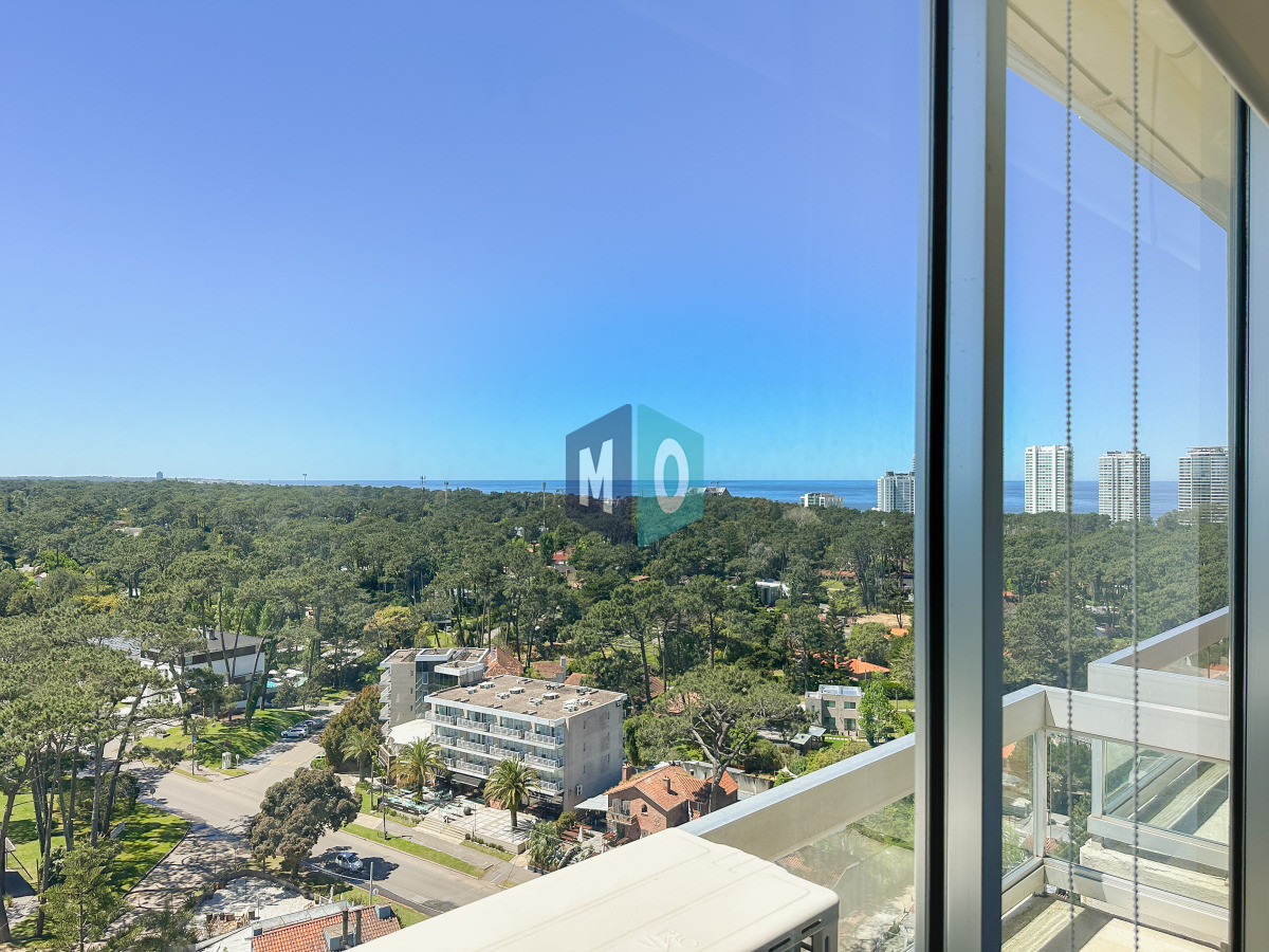 Apartamento ID.1092 - Apartamento en Roosevelt, piso alto, 2 dormitorios más dependencia