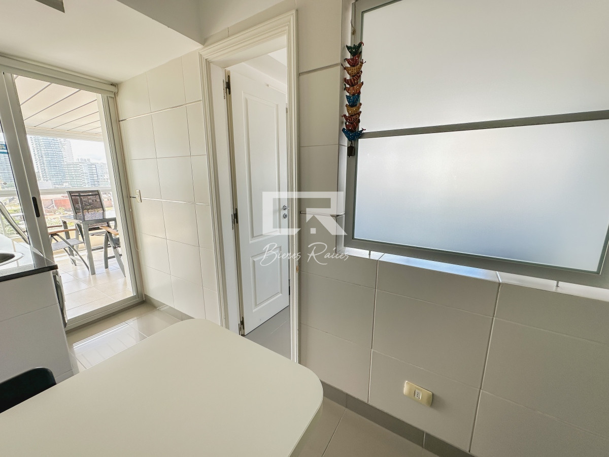 Apartamento ID.638 - Mansa, apartamento de 3 dormitorios más dependencia con parrillero