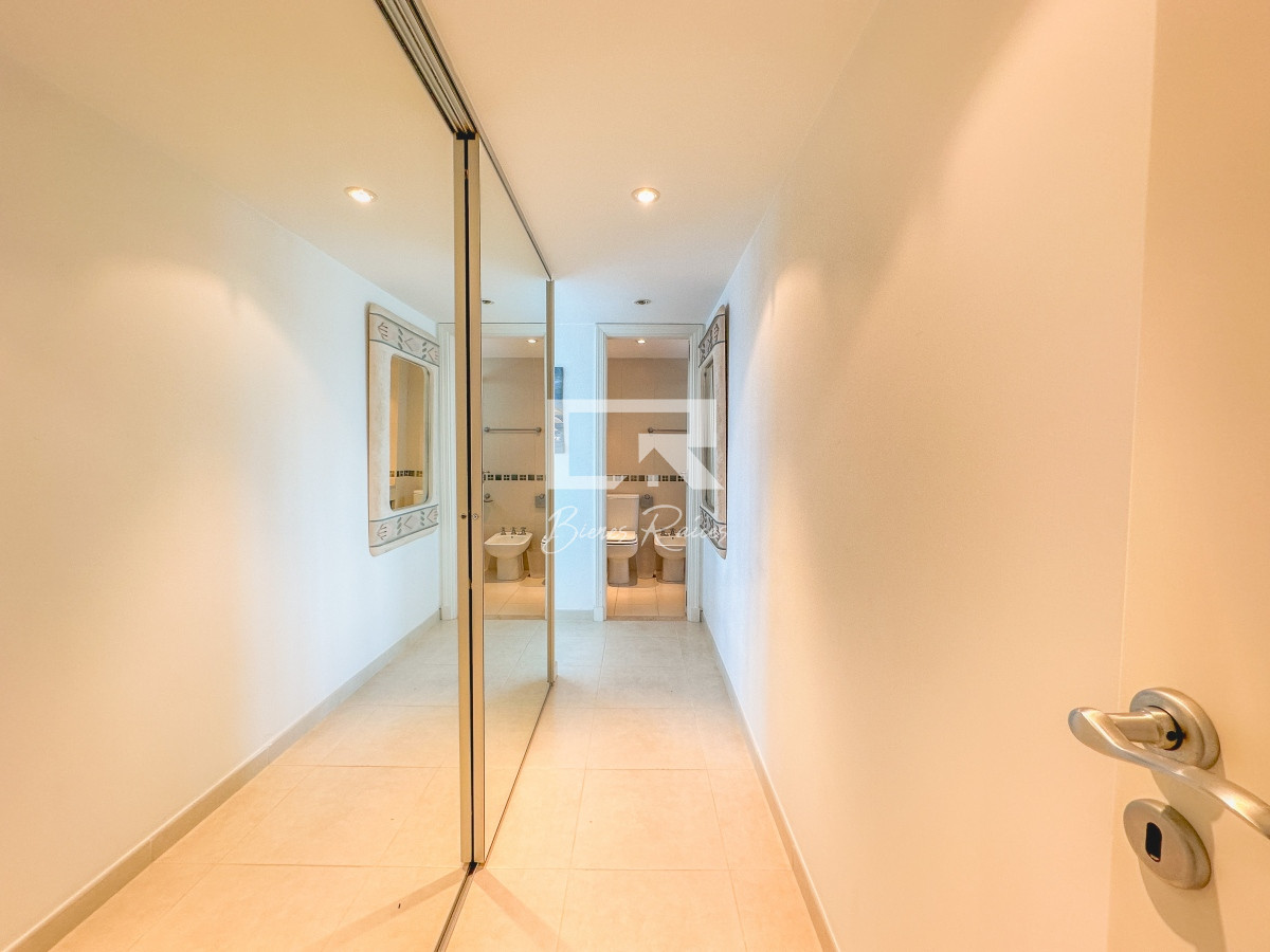 Apartamento ID.638 - Mansa, apartamento de 3 dormitorios más dependencia con parrillero