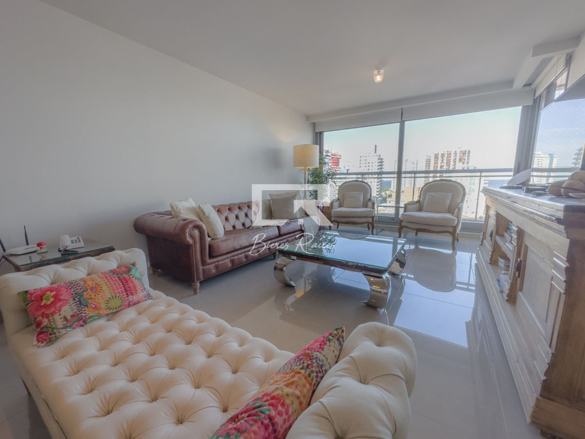 Apartamento ID.627 - Apartamento en Onix, 3 dormitorios con vista a playa brava