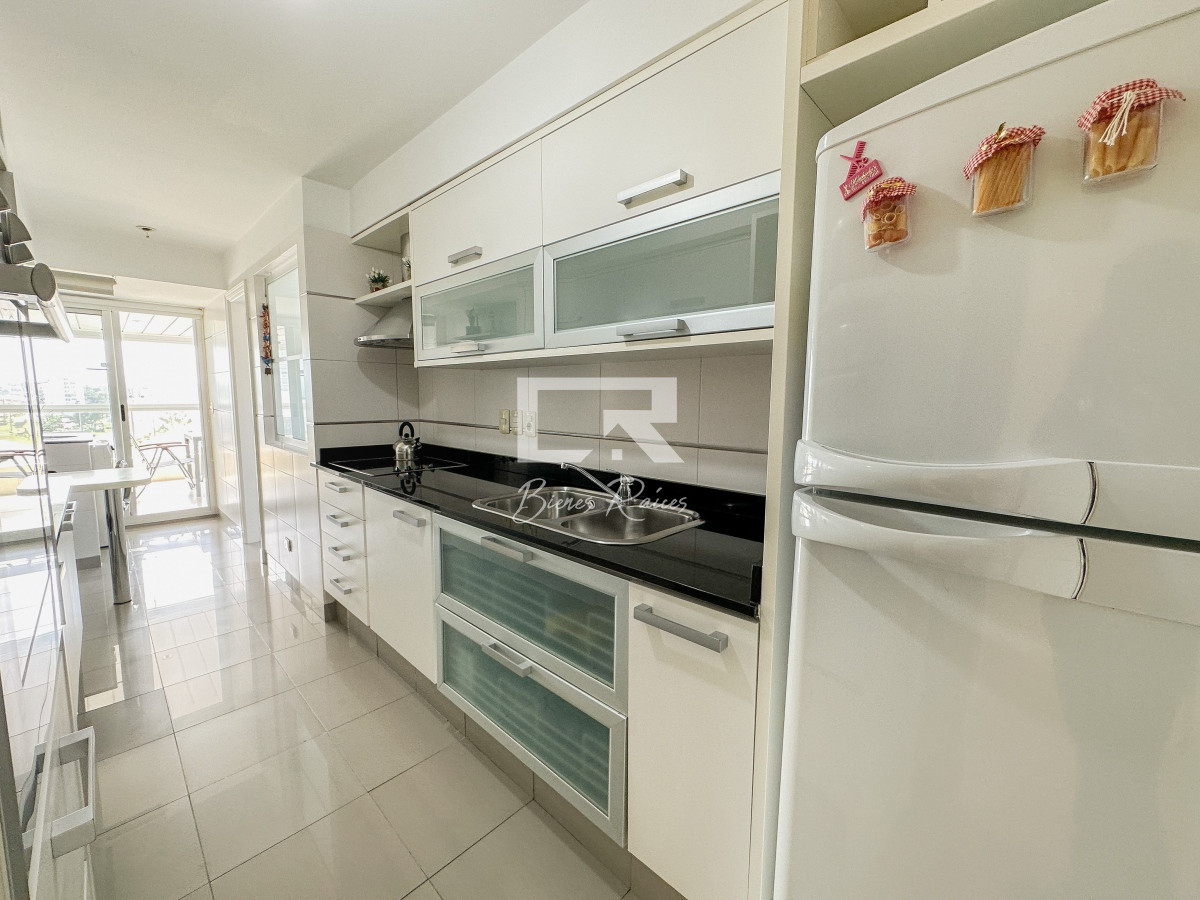 Apartamento ID.638 - Mansa, apartamento de 3 dormitorios más dependencia con parrillero