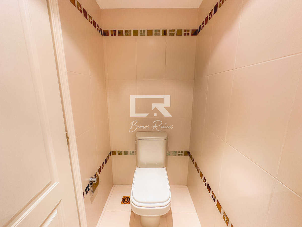 Apartamento ID.638 - Mansa, apartamento de 3 dormitorios más dependencia con parrillero
