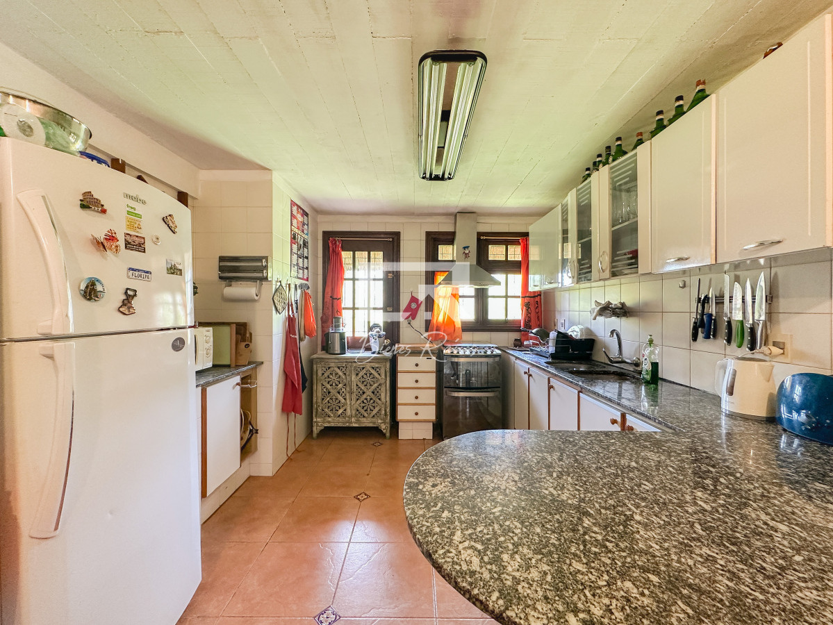 Casa ID.863 - Casa en Jardines de Córdoba, 3 suites más toilette
