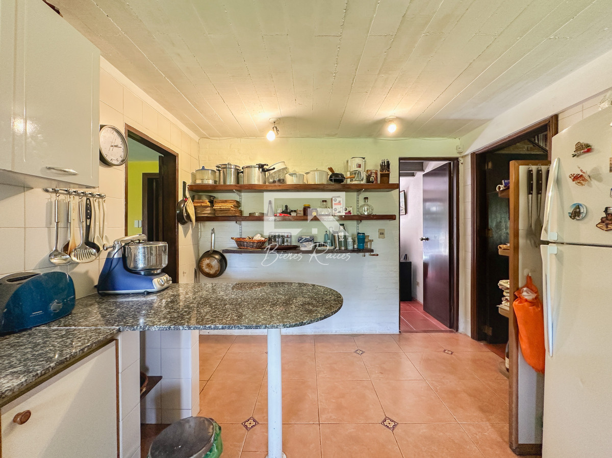 Casa ID.863 - Casa en Jardines de Córdoba, 3 suites más toilette