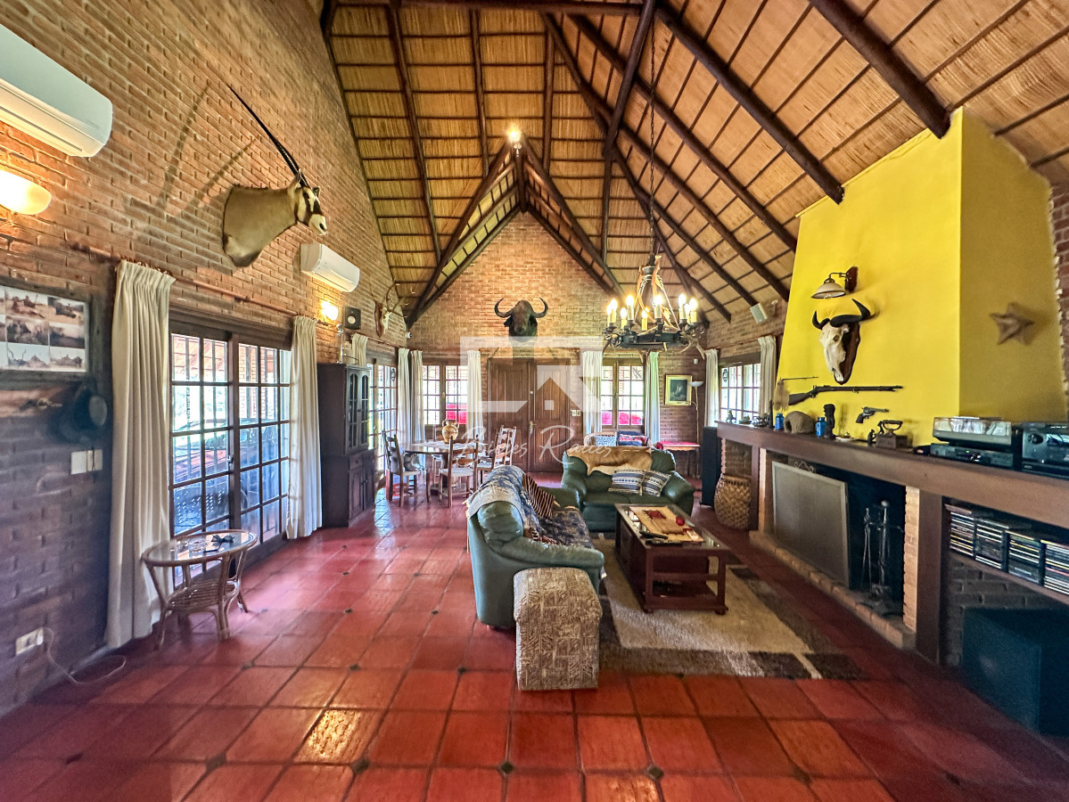 Casa ID.863 - Casa en Jardines de Córdoba, 3 suites más toilette