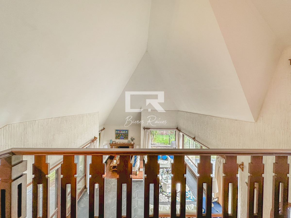 Casa ID.661 - Hermosa casa en Lugano, 4 dormitorios más dependencia
