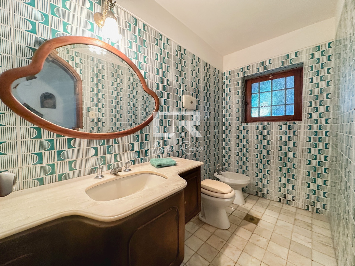 Casa ID.661 - Hermosa casa en Lugano, 4 dormitorios más dependencia