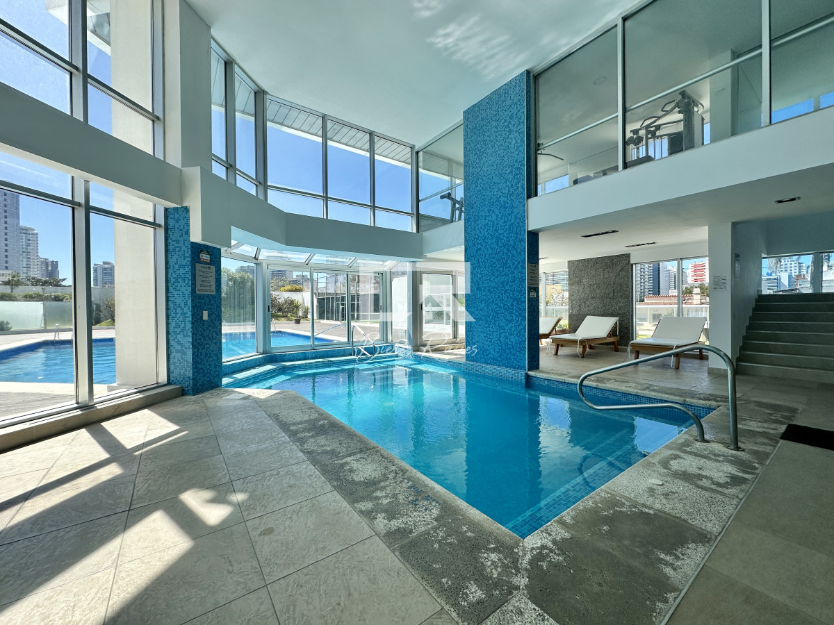 Apartamento ID.638 - Mansa, apartamento de 3 dormitorios más dependencia con parrillero