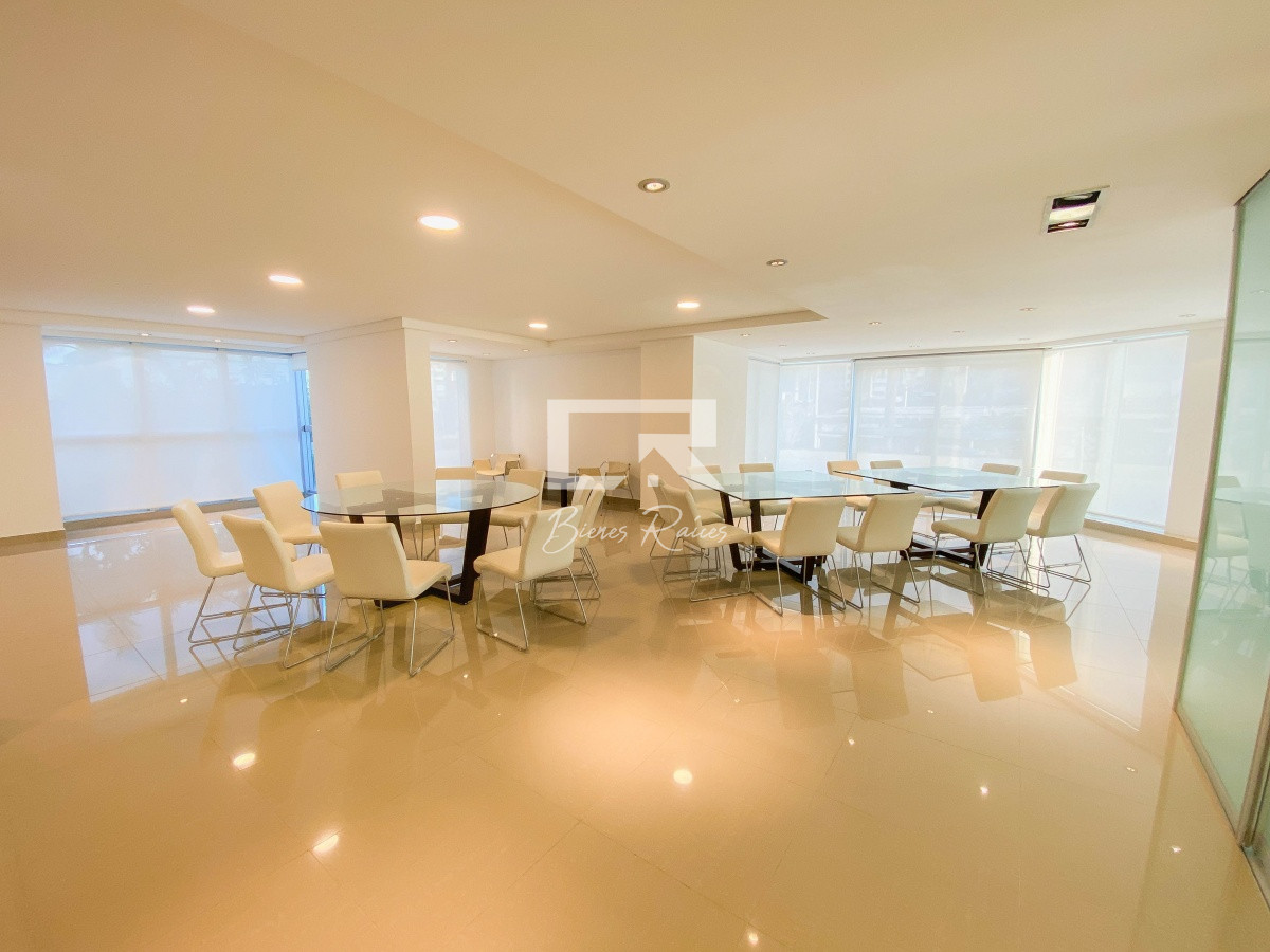 Apartamento ID.638 - Mansa, apartamento de 3 dormitorios más dependencia con parrillero