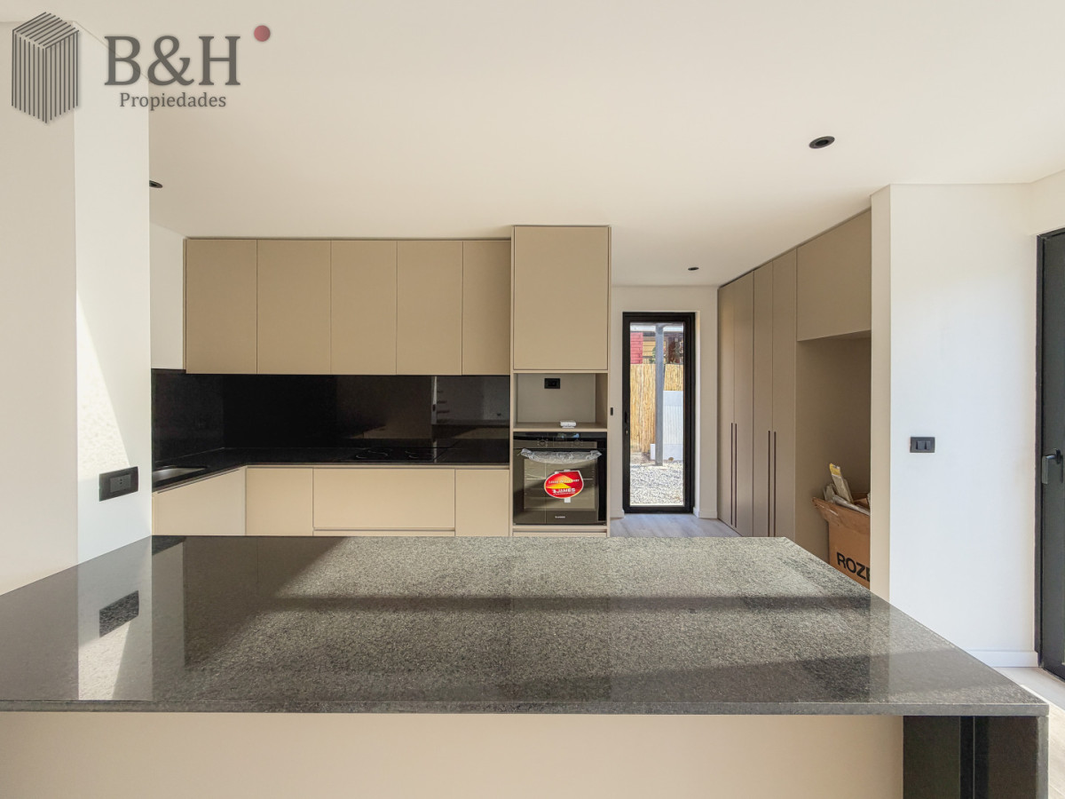 Casa ID.7030 - Casa a estrenar en Barrio Córdoba, 3 dormitorios