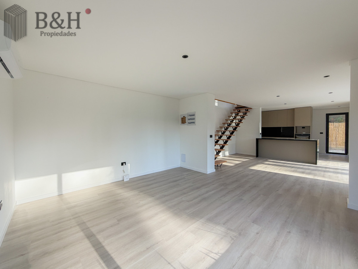 Casa ID.7030 - Casa a estrenar en Barrio Córdoba, 3 dormitorios