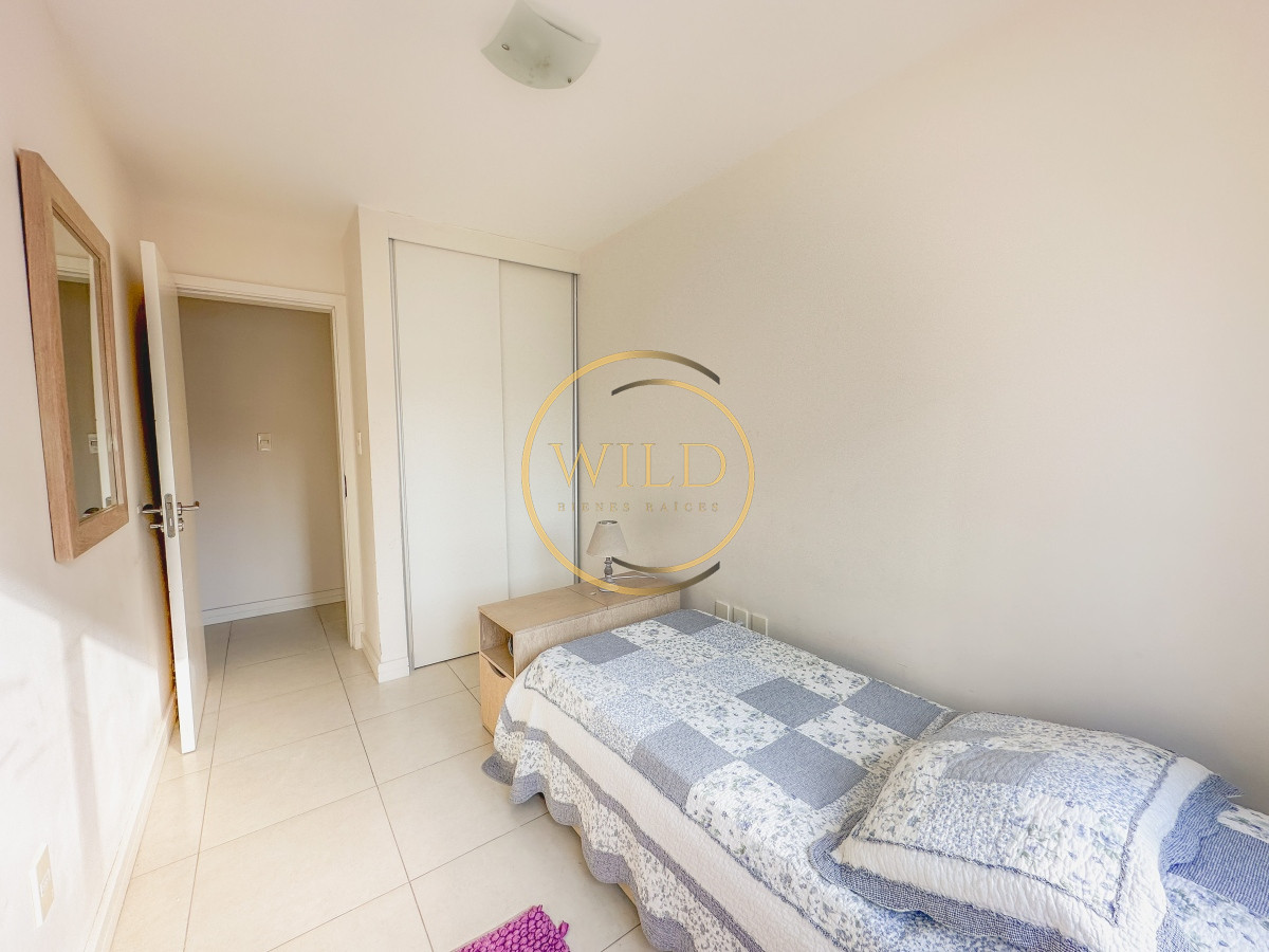Apartamento ID.2274 - Peninsula, amplio y soleado apartamento de dos dormitorios