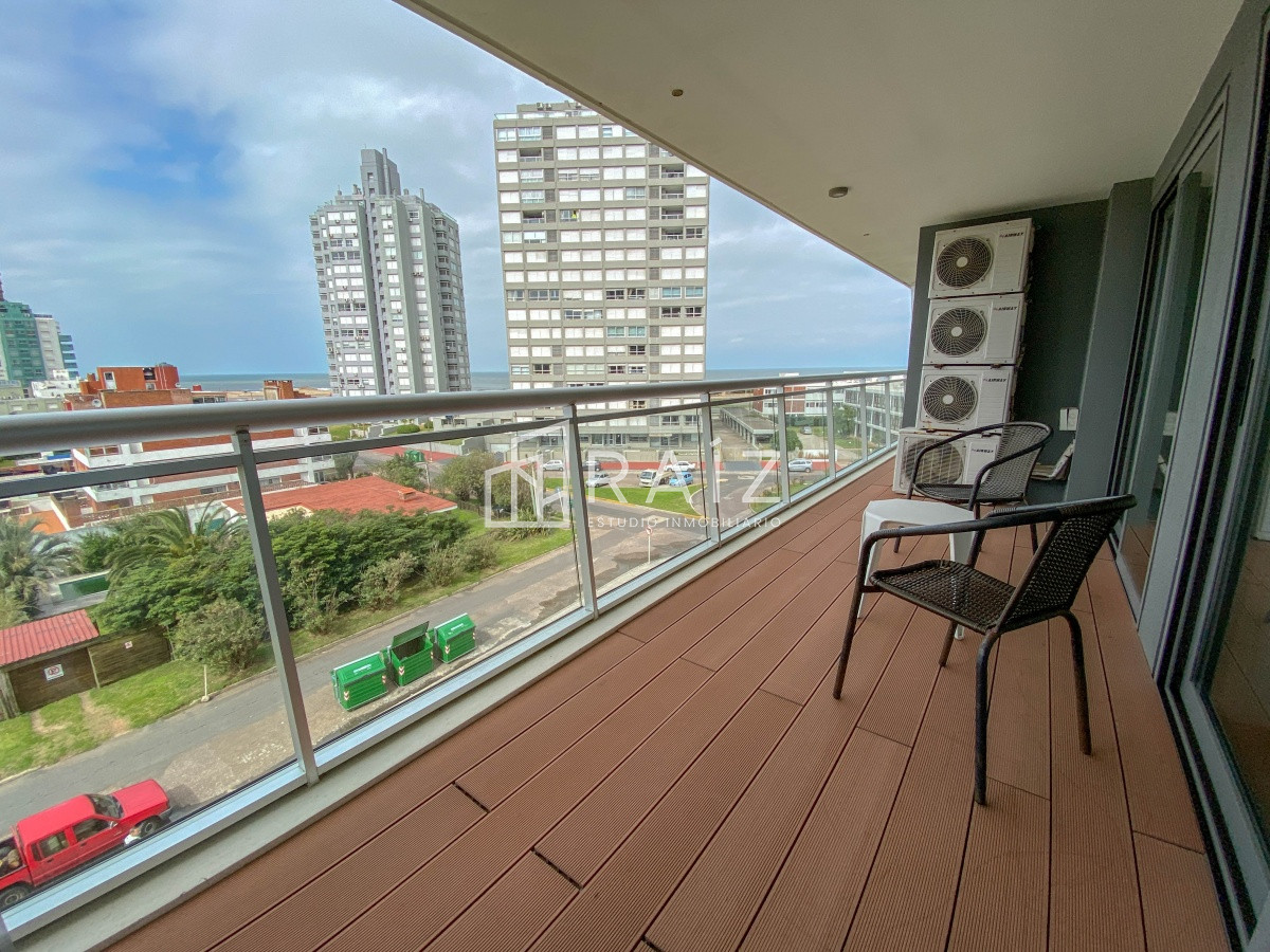 Apartamento ID.11032 - Amplio apartamento en brava, 3 dormitorios