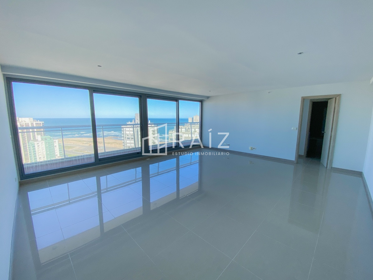 Apartamento ID.11031 - Piso alto en Brava, 2 dormitorios