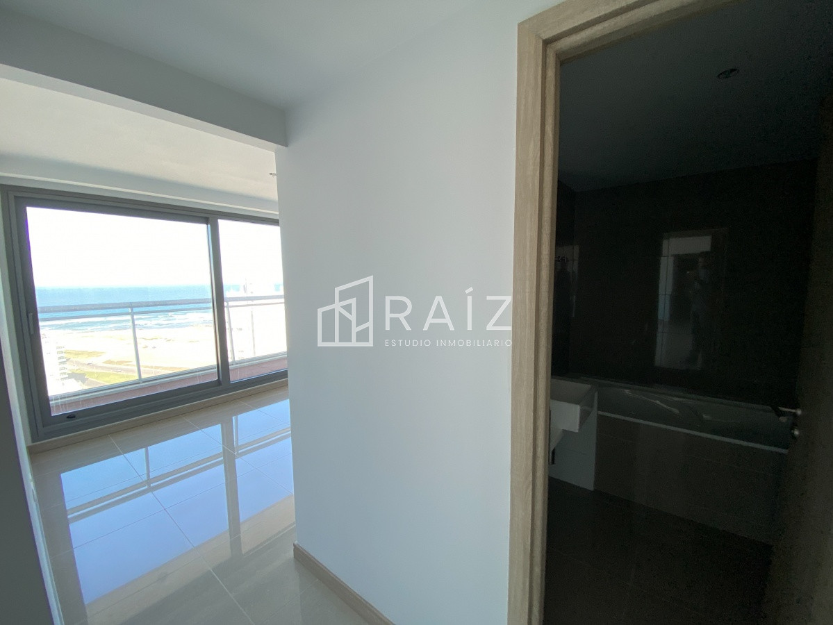 Apartamento ID.11031 - Piso alto en Brava, 2 dormitorios