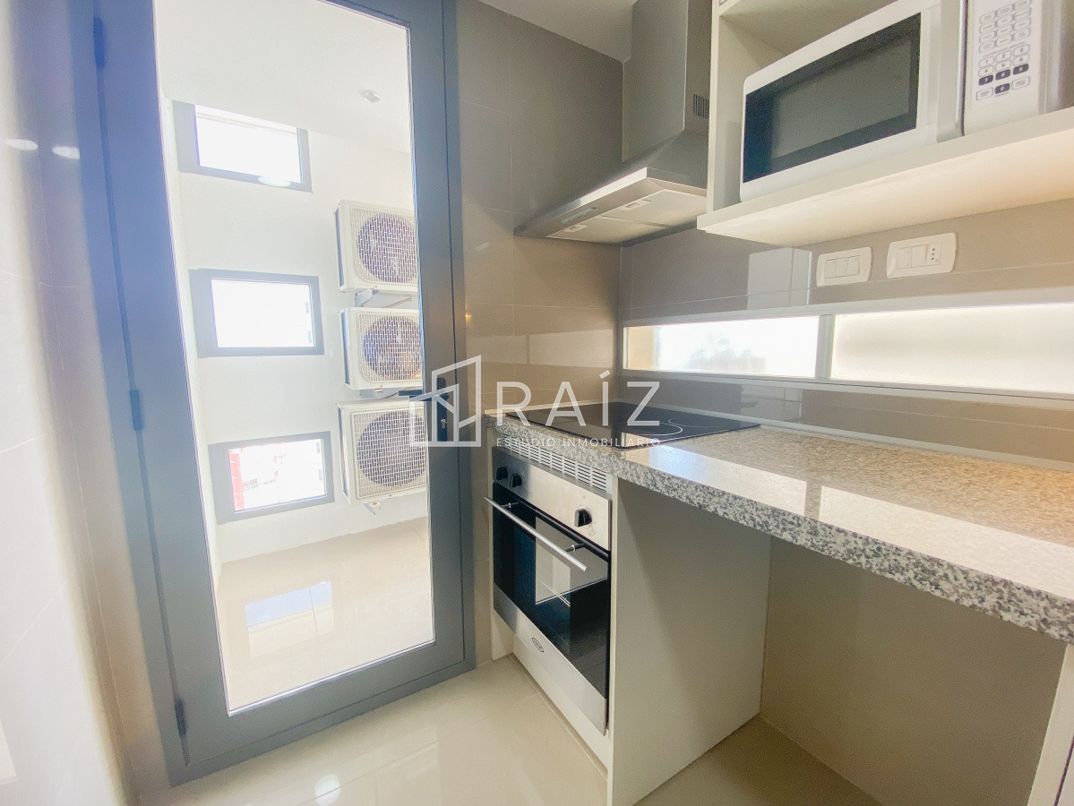 Apartamento ID.11034 - Piso alto en Brava, 2 suites más toilette