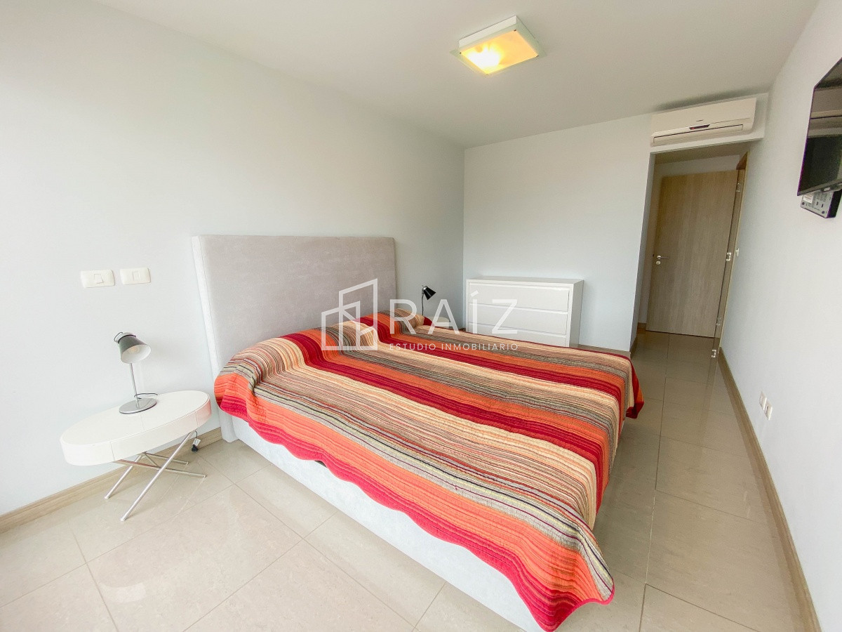 Apartamento ID.11032 - Amplio apartamento en brava, 3 dormitorios