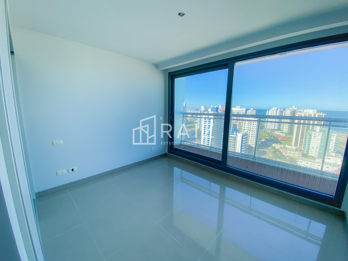 Apartamento ID.11031 - Piso alto en Brava, 2 dormitorios