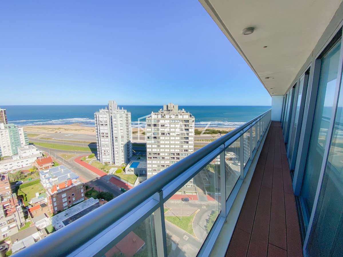 Apartamento ID.11031 - Piso alto en Brava, 2 dormitorios