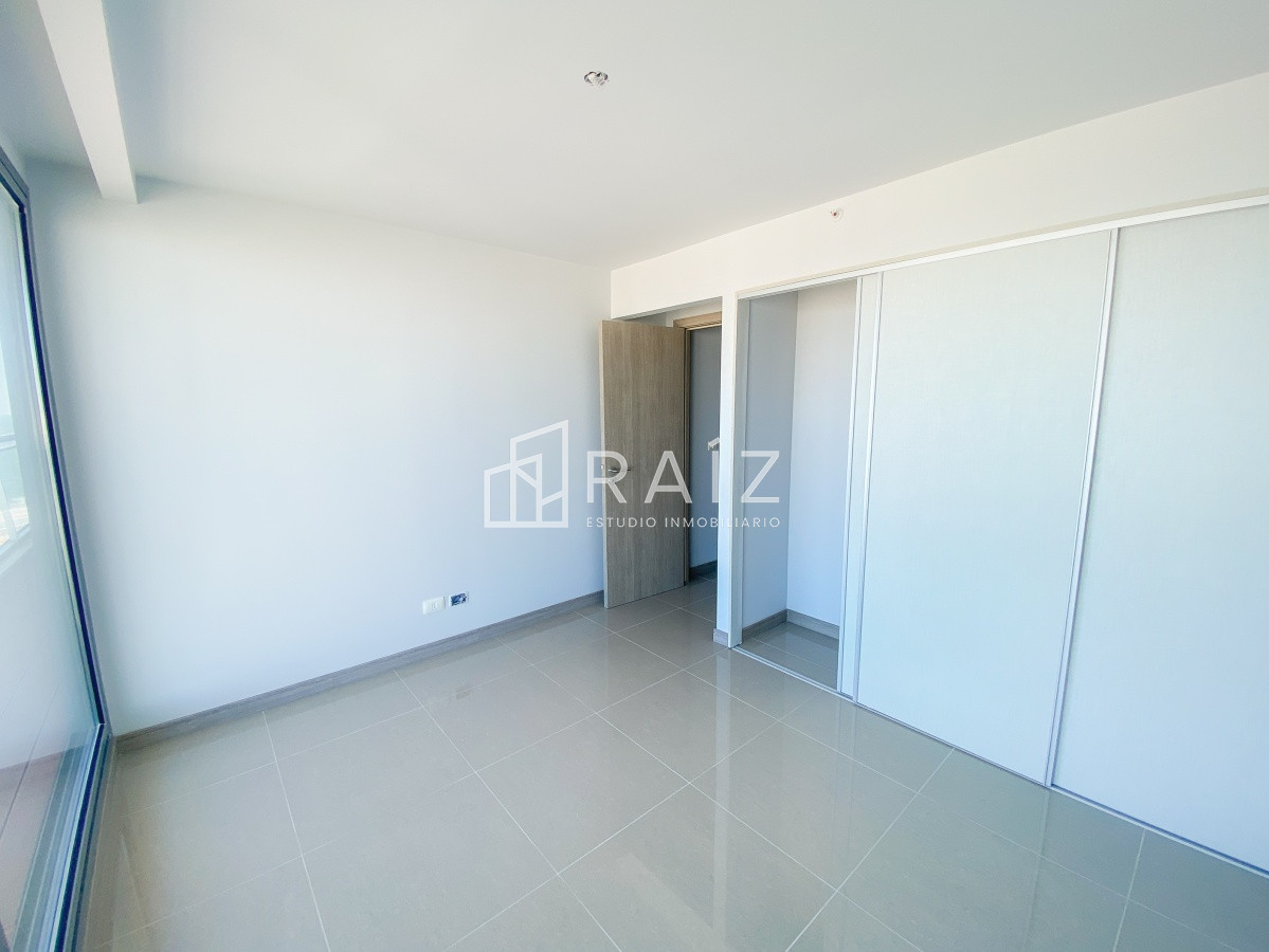 Apartamento ID.11030 - Piso alto en Brava, 2 dormitorios