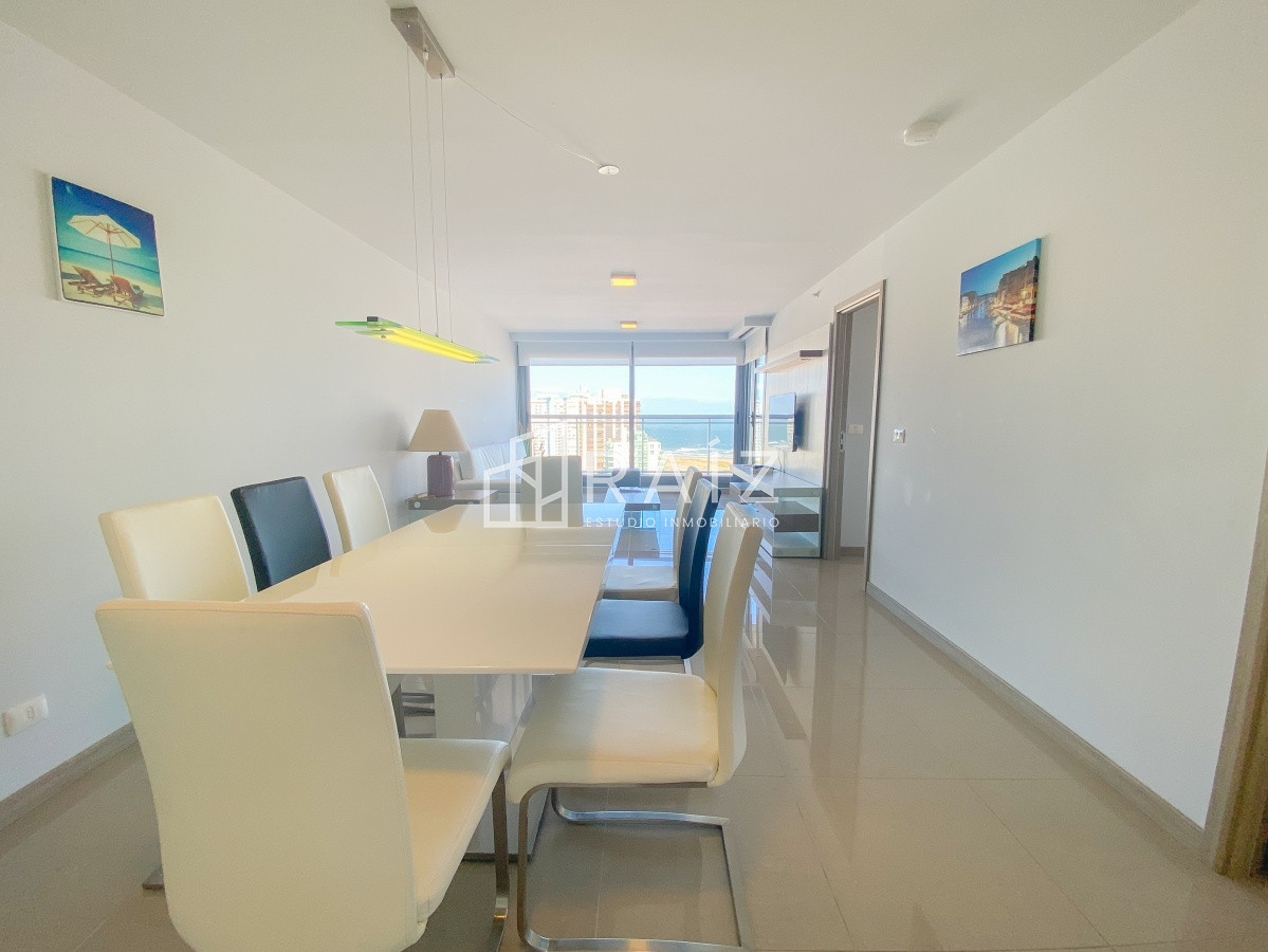 Apartamento ID.11034 - Piso alto en Brava, 2 suites más toilette