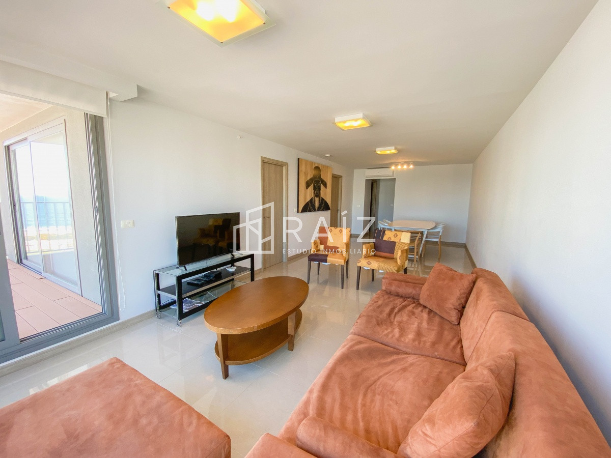 Apartamento ID.11036 - Piso alto con vista brava, dos suites