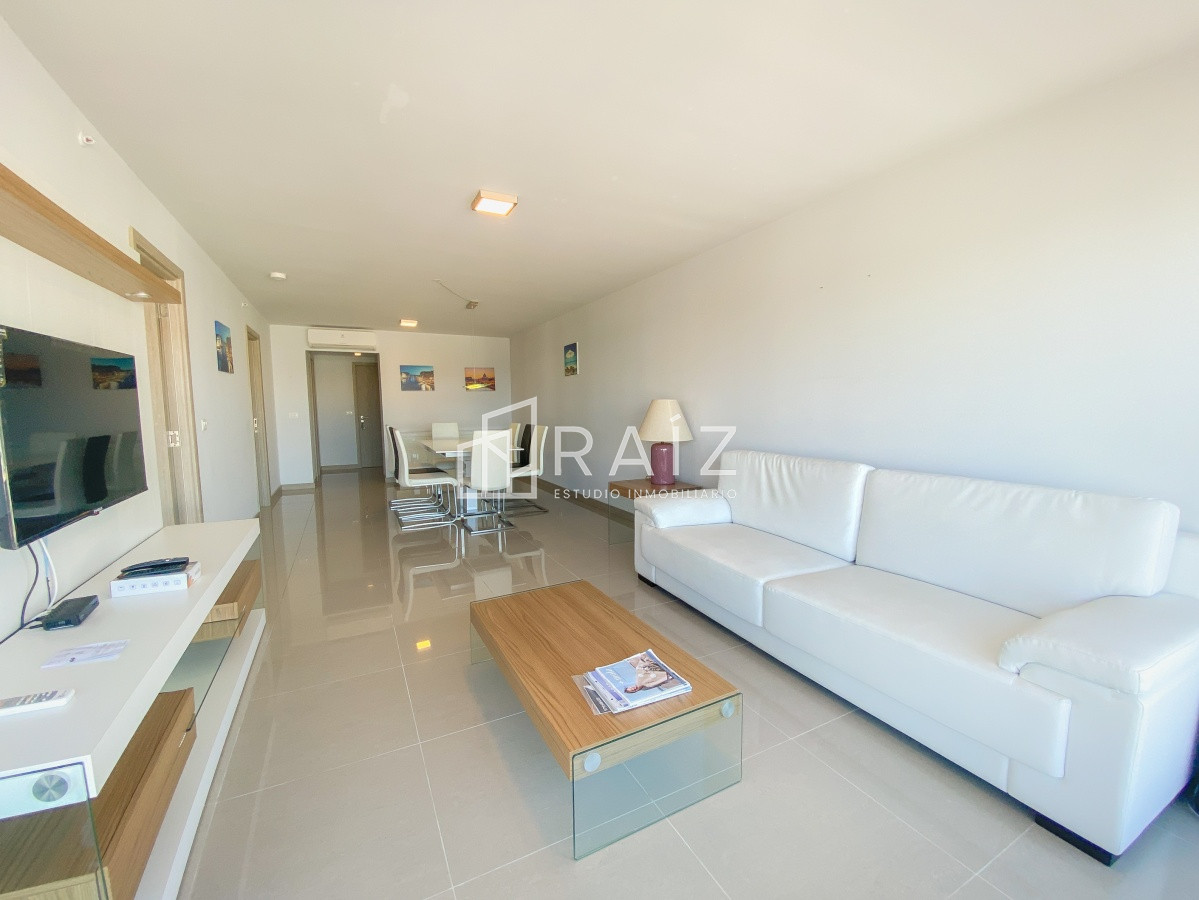 Apartamento ID.11034 - Piso alto en Brava, 2 suites más toilette