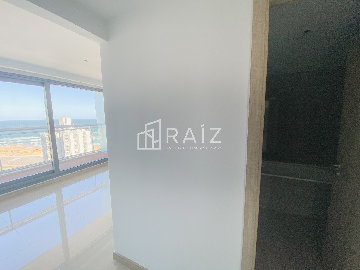 Apartamento ID.11030 - Piso alto en Brava, 2 dormitorios