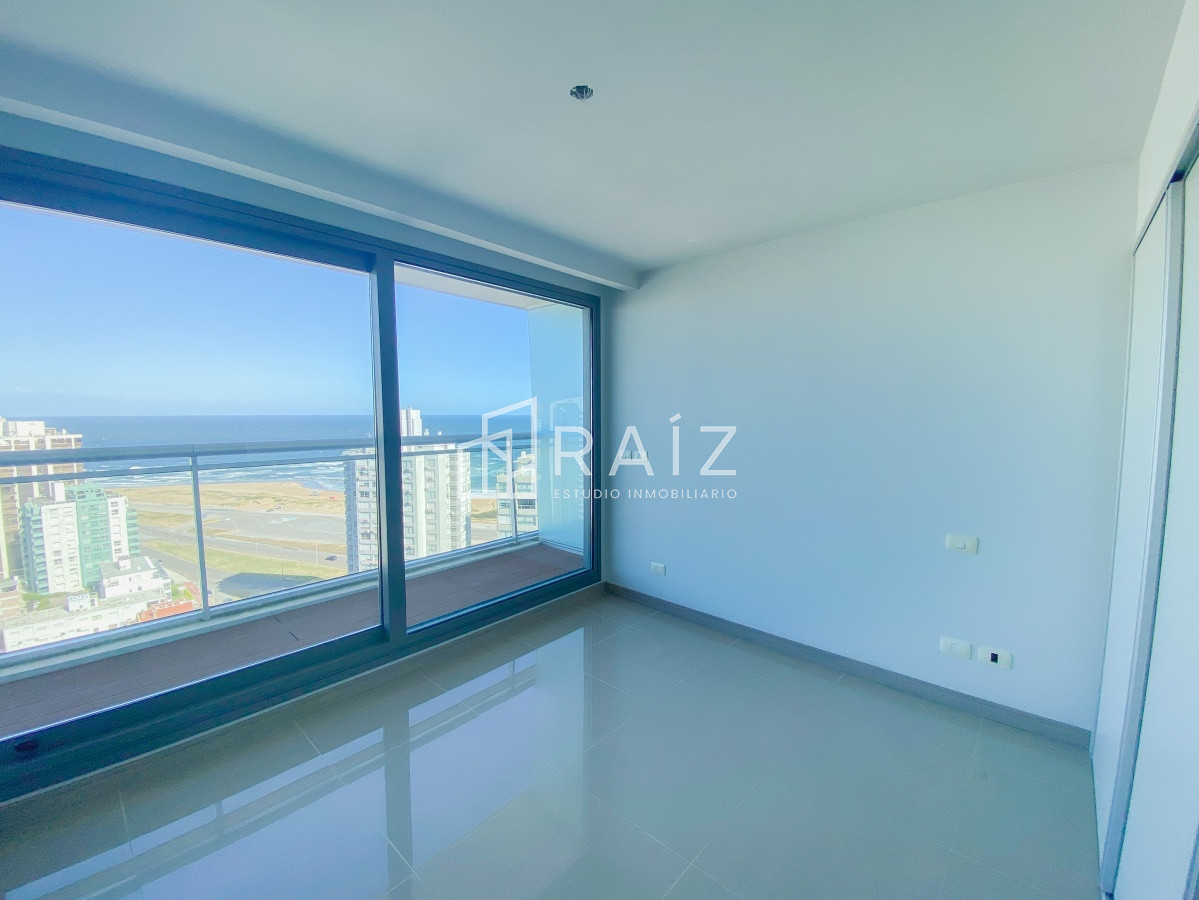 Apartamento ID.11030 - Piso alto en Brava, 2 dormitorios